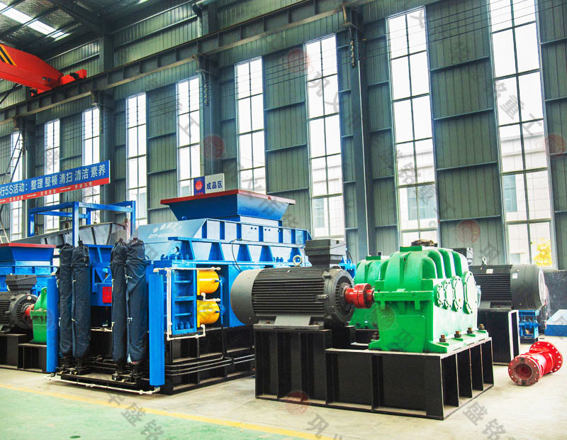 鞏義液壓對輥制砂機多少錢一臺？